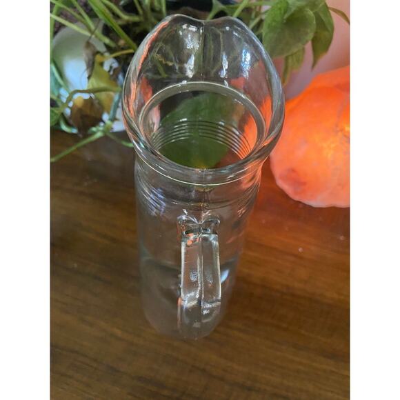 Vintage clear glass wine juice pitcher carafe - Picture 7 of 9